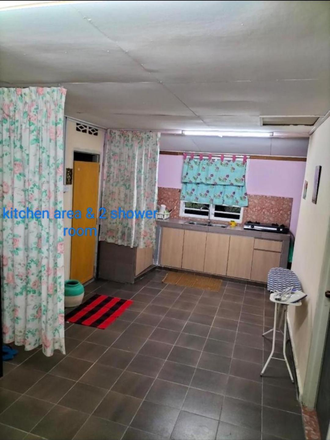 Homestay D'ashikin Village & Seremban