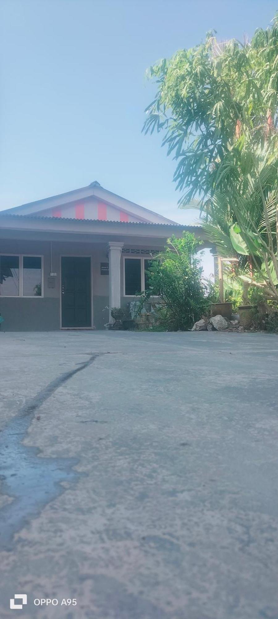 Homestay D'ashikin Village &