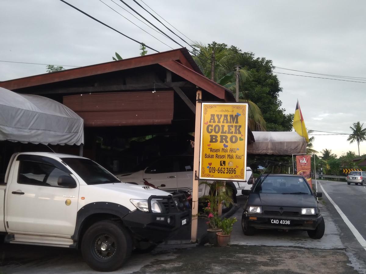 D'ashikin Village & * Seremban