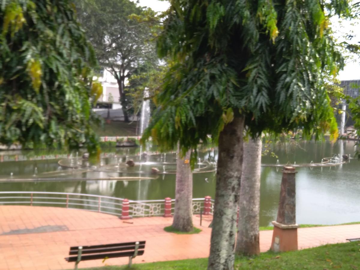 Homestay D'ashikin Village & Seremban