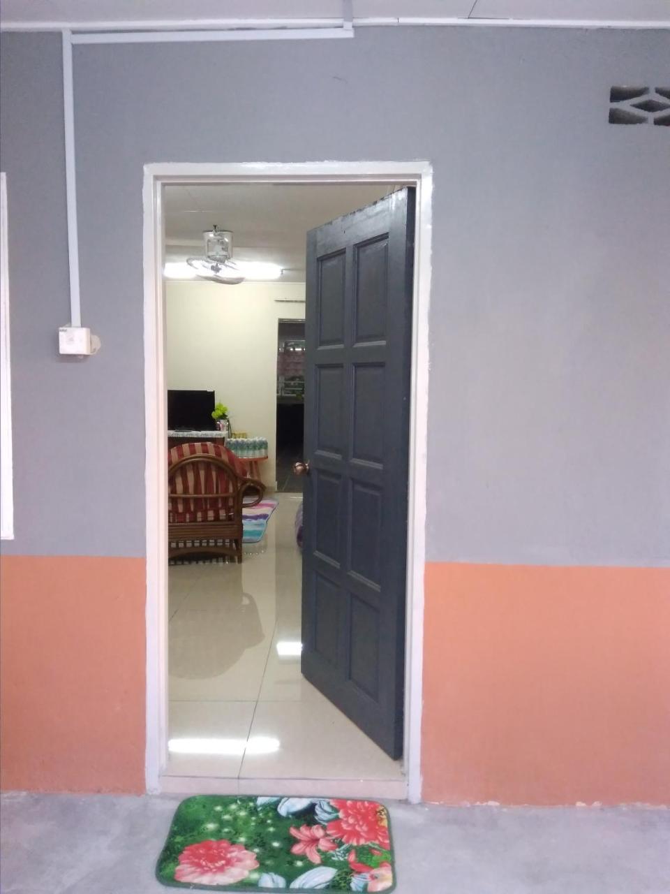 D'ashikin Village & * Seremban